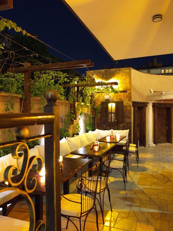 Семеен Хотел Опера Burgas Exterior photo
