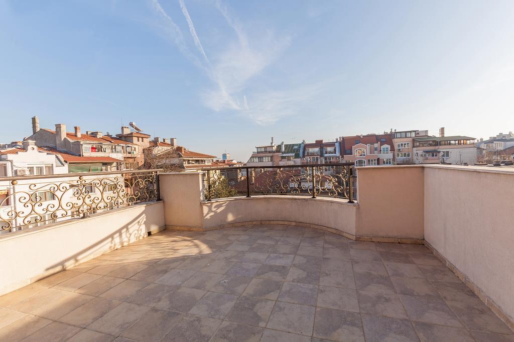 Семеен Хотел Опера Burgas Exterior photo