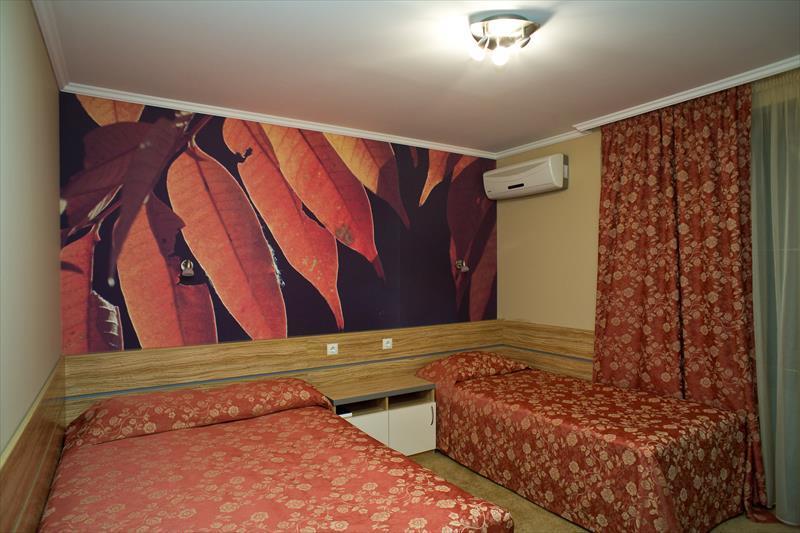 Семеен Хотел Опера Burgas Exterior photo